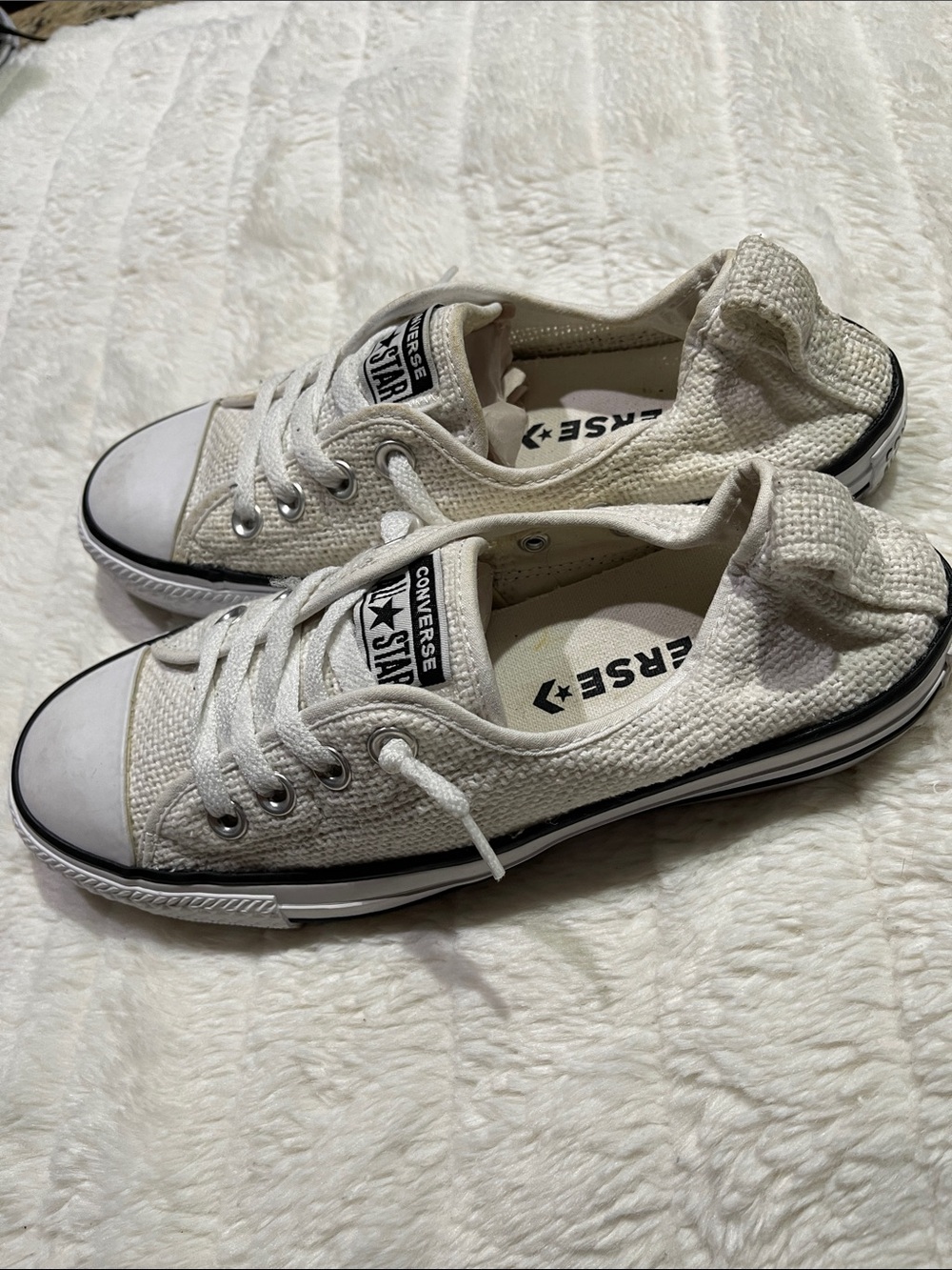 Converse - Picture 2 of 10